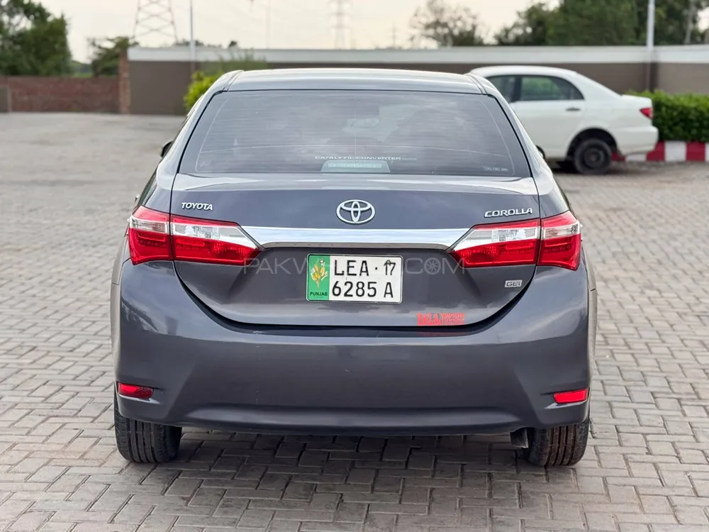 Toyota Corolla 2017 for Sale in Faisalabad Image-1