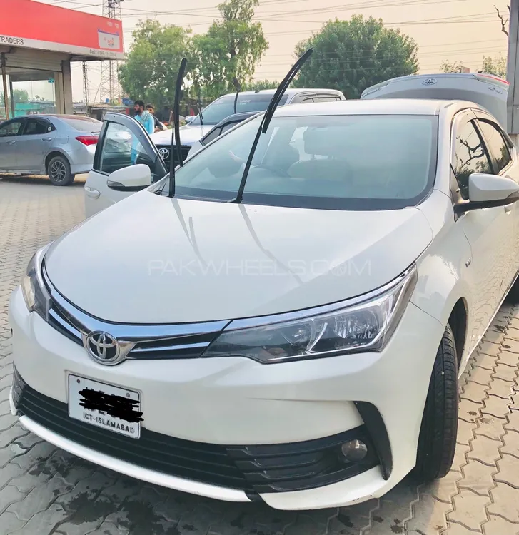 Toyota Corolla 2017 for Sale in Mardan Image-1