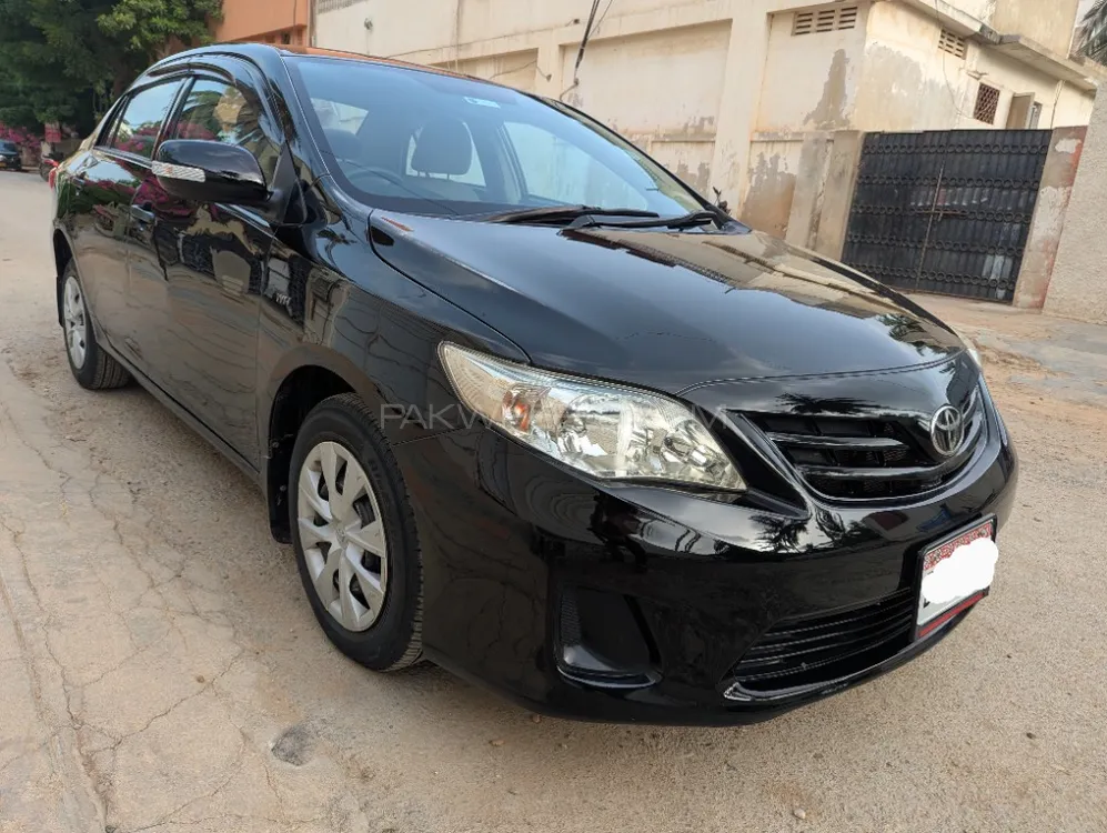Toyota Corolla 2014 for Sale in Karachi Image-1