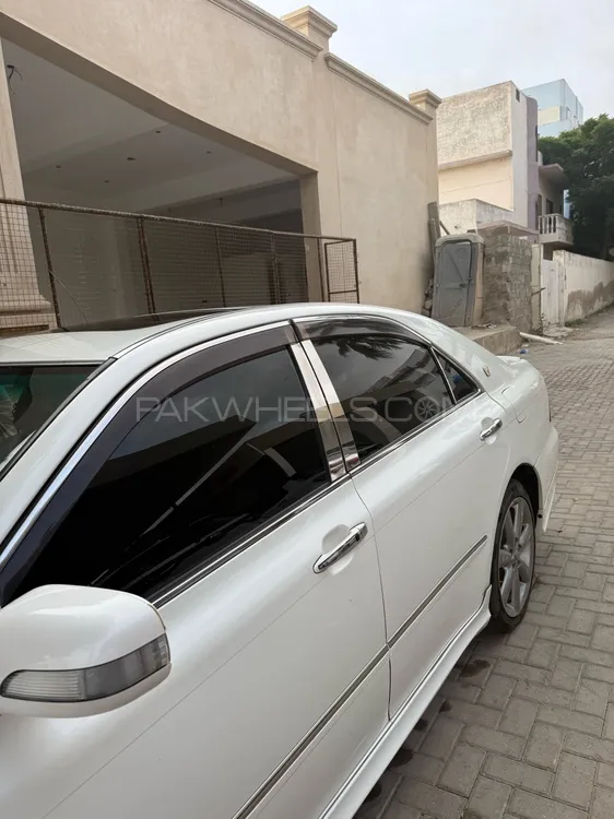 Toyota Crown 2004 for Sale in Karachi Image-1