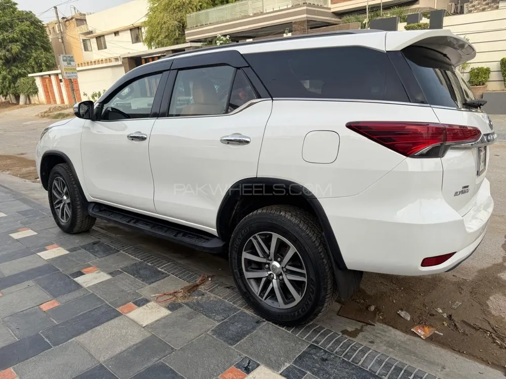 Toyota Fortuner 2017 for Sale in Karachi Image-1