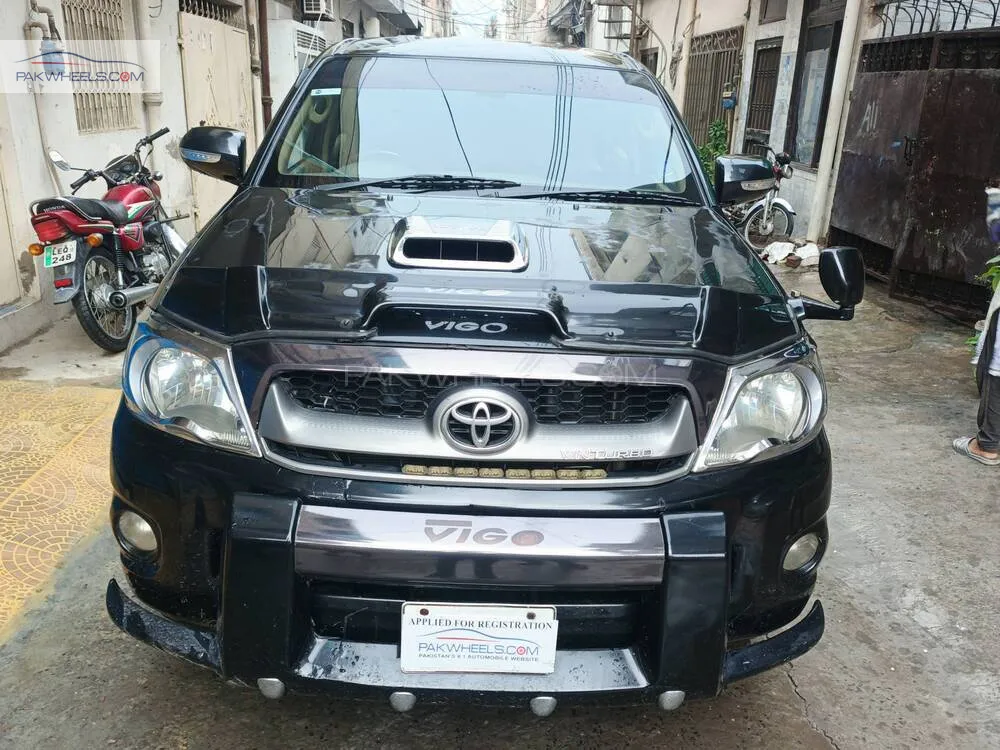 Toyota Hilux 2011 for Sale in Lahore Image-1