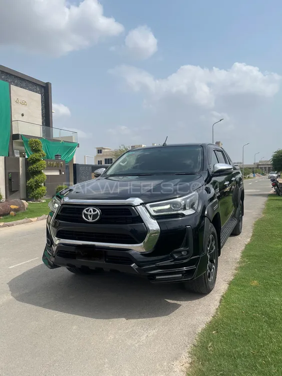 Toyota Hilux 2021 for Sale in Multan Image-1