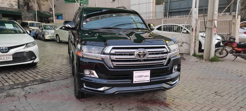 Toyota Land Cruiser 2016 for Sale in Lahore Image-1