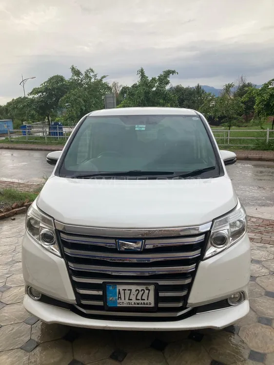 Toyota Noah 2015 for Sale in Islamabad Image-1