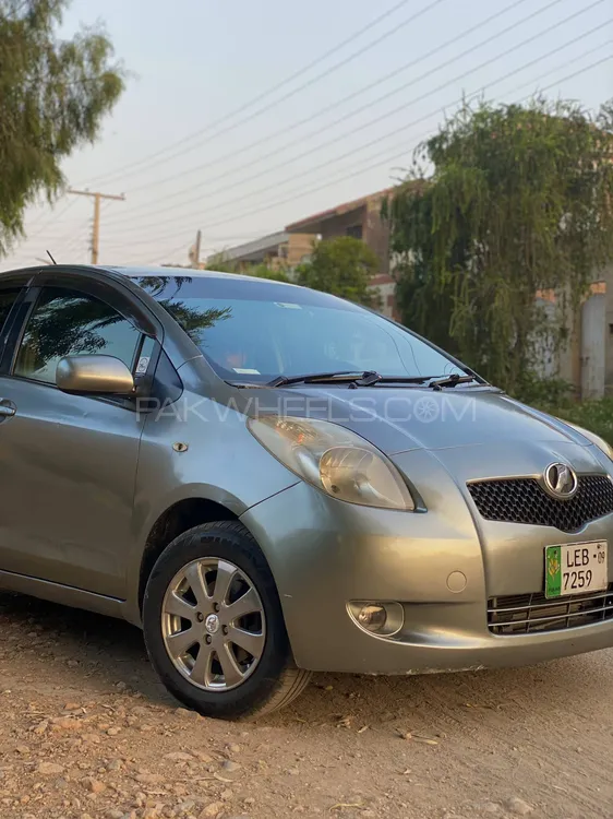 Toyota Vitz 2007 for Sale in Islamabad Image-1