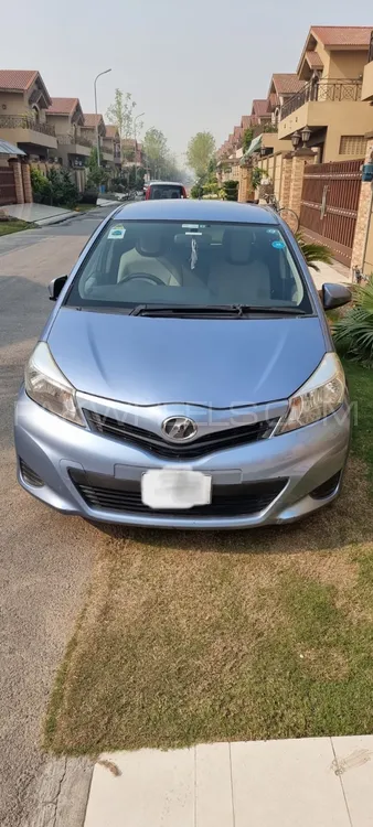 Toyota Vitz 2016 for Sale in Lahore Image-1