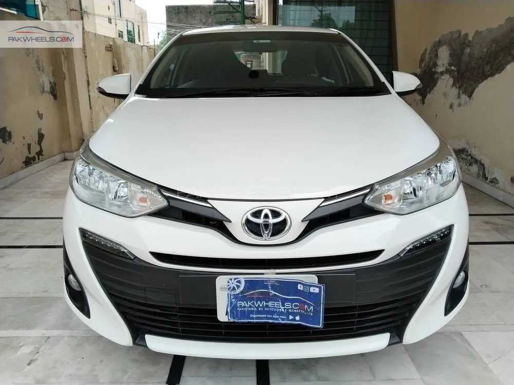 Toyota Yaris Sedan 2022 for Sale in Lahore Image-1
