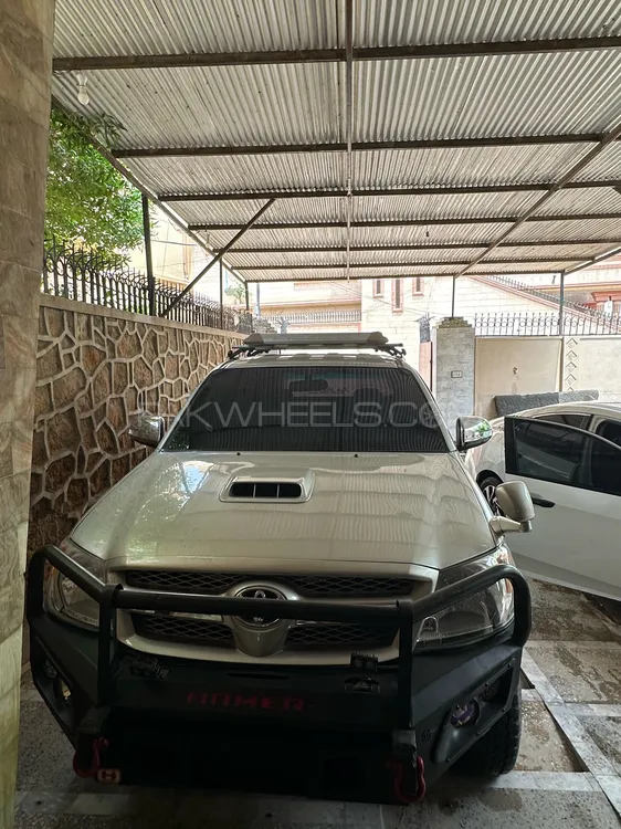 Toyota Hilux 2006 for Sale in Hyderabad Image-1