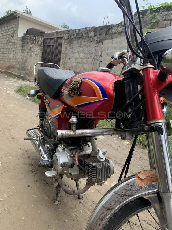 کراؤن CR 70 HD Plus 2011 for Sale Image-1