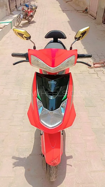 Crown EV T10 2023 for Sale Image-1