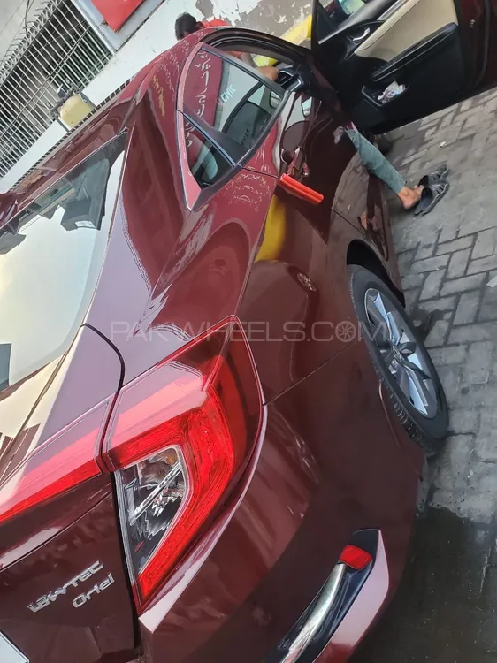 Honda Civic 2019 for Sale in Lahore Image-1