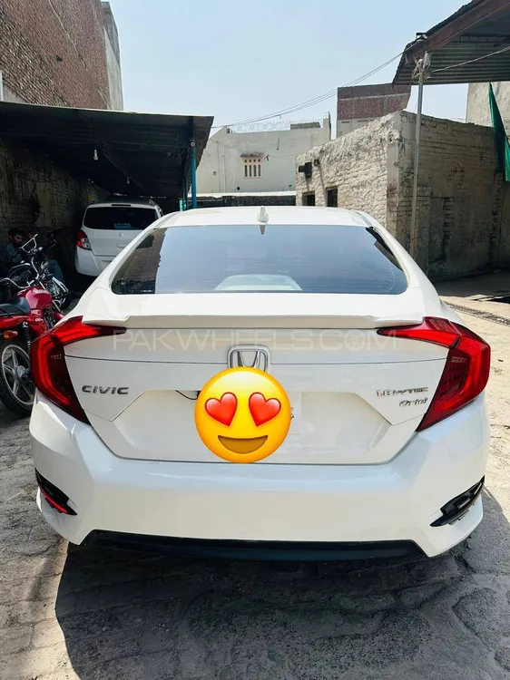 Honda Civic 2020 for Sale in Sialkot Image-1