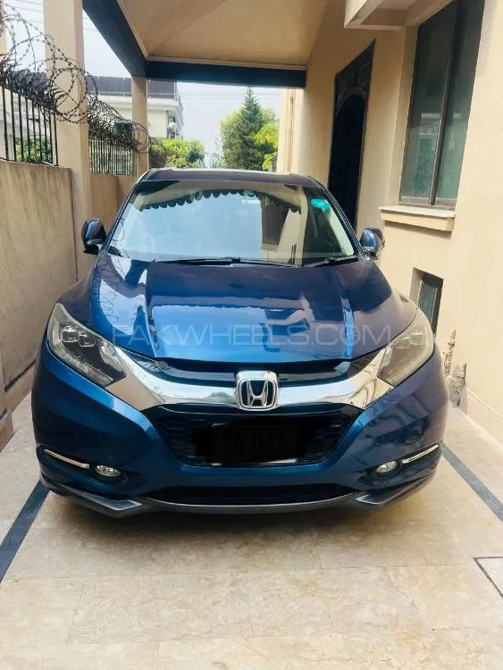 Honda Vezel 2014 for Sale in Islamabad Image-1