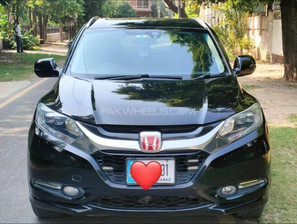 Honda Vezel 2015 for Sale in Islamabad Image-1