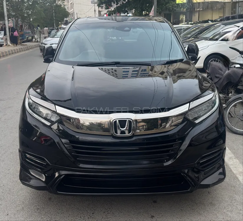 Honda Vezel 2018 for Sale in Karachi Image-1