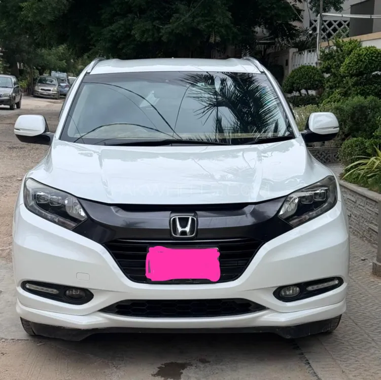 Honda Vezel 2016 for Sale in Karachi Image-1