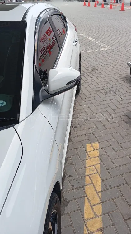 Hyundai Elantra 2024 for Sale in Lahore Image-1