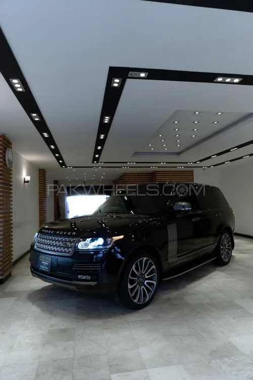 Range Rover Vogue 2017 for Sale in Islamabad Range Rover Vogue 2017 for Sale in Islamabad Image-2