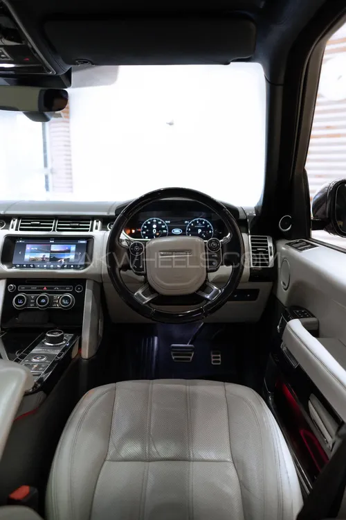 Range Rover Vogue 2017 for Sale in Islamabad Range Rover Vogue 2017 for Sale in Islamabad Image-10