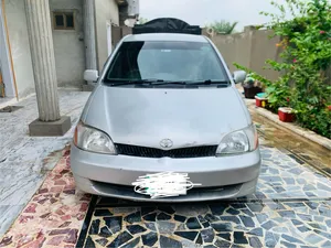 Toyota Platz F 1.0 2000 for Sale