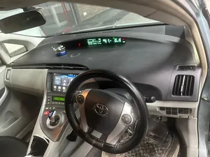 Toyota Prius S Touring Selection 1.8 2015 for Sale