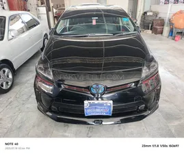 Toyota Prius G 1.8 2012 for Sale