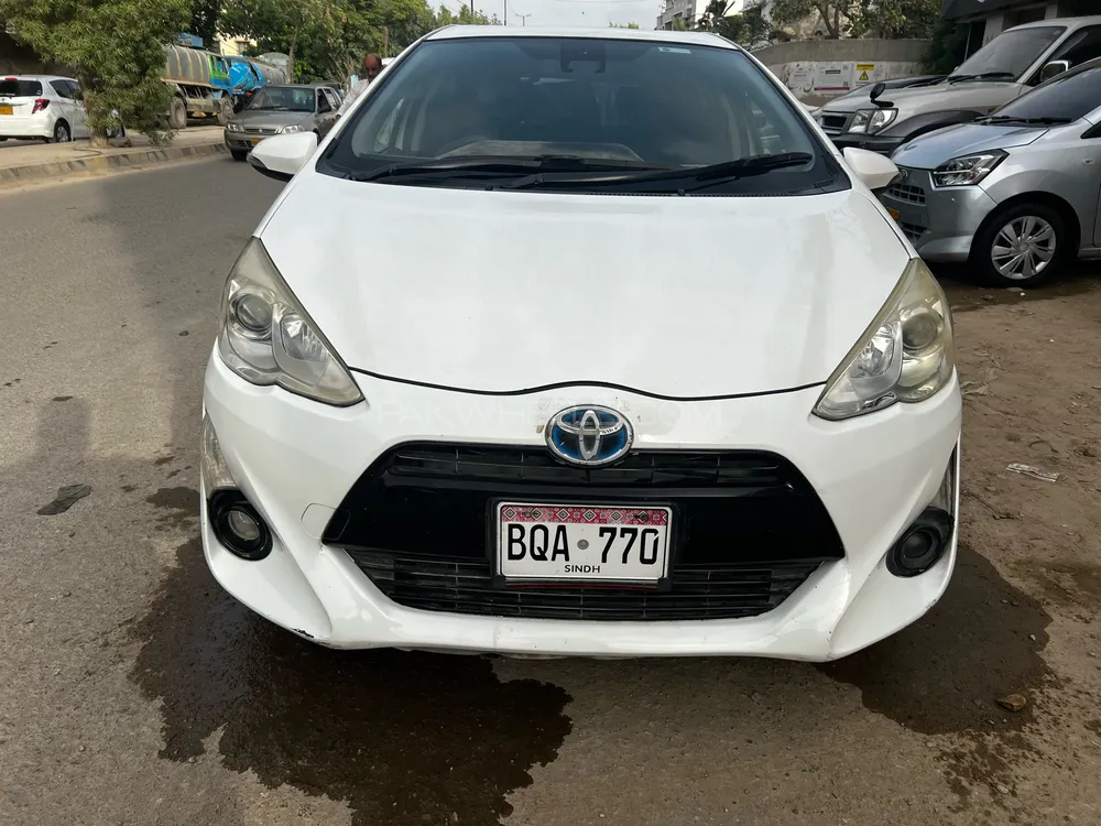 Toyota Aqua 2015 for Sale in Karachi Image-1