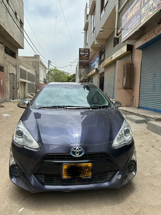 Toyota Aqua 2015 for Sale in Karachi Image-1