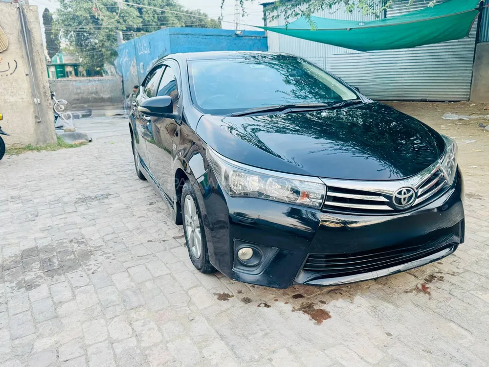 Toyota Corolla 2016 for Sale in Gujrat Image-1