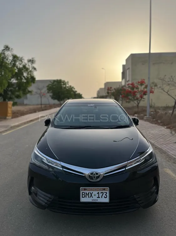 Toyota Corolla 2018 for Sale in Karachi Image-1