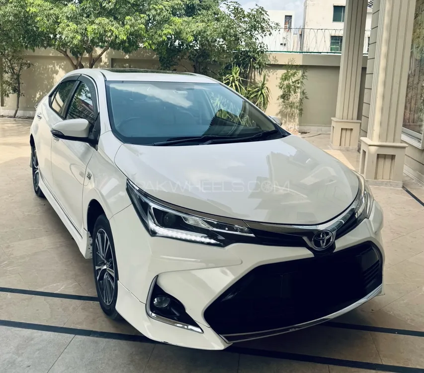 Toyota Corolla 2021 for Sale in Multan Image-1