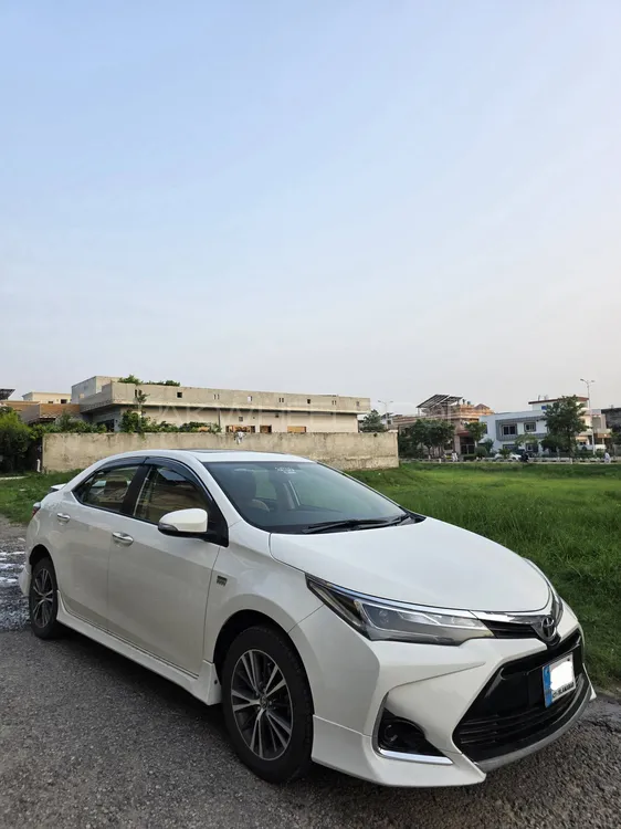 Toyota Corolla 2022 for Sale in Islamabad Image-1