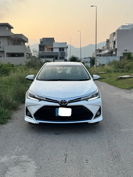 Toyota Corolla 2021 for Sale in Islamabad Image-1