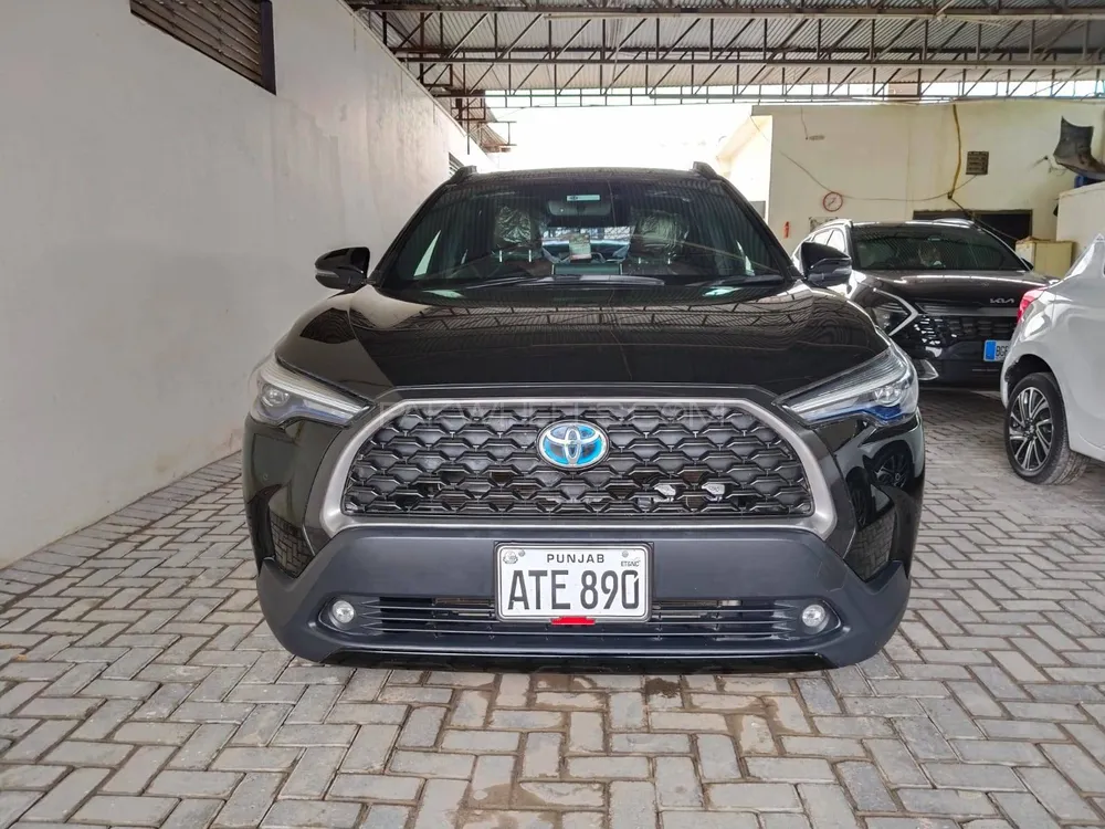 Toyota Corolla Cross 2024 for Sale in Multan Image-1