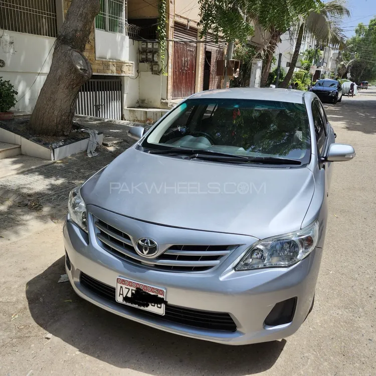 Toyota Corolla 2013 for Sale in Karachi Image-1