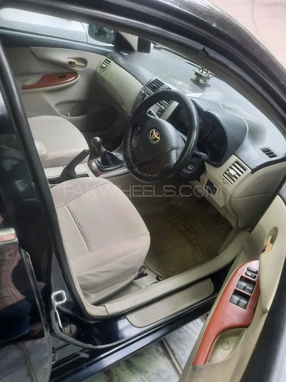 Toyota Corolla 2013 for Sale in Lahore Image-1