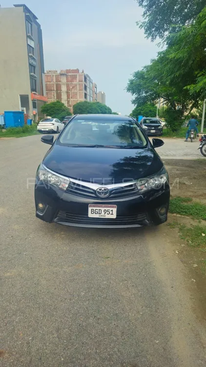 Toyota Corolla 2016 for Sale in Lahore Image-1