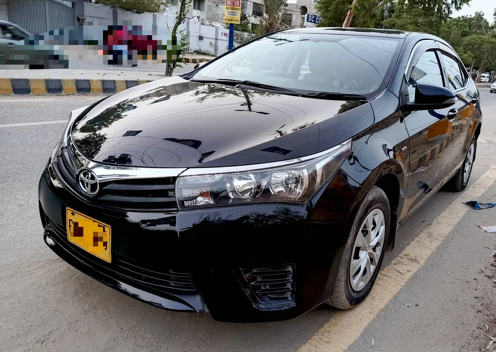 Toyota Corolla 2016 for Sale in Karachi Image-1