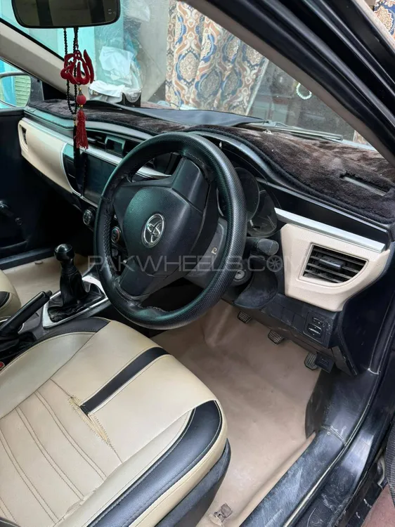Toyota Corolla 2016 for Sale in Multan Image-1