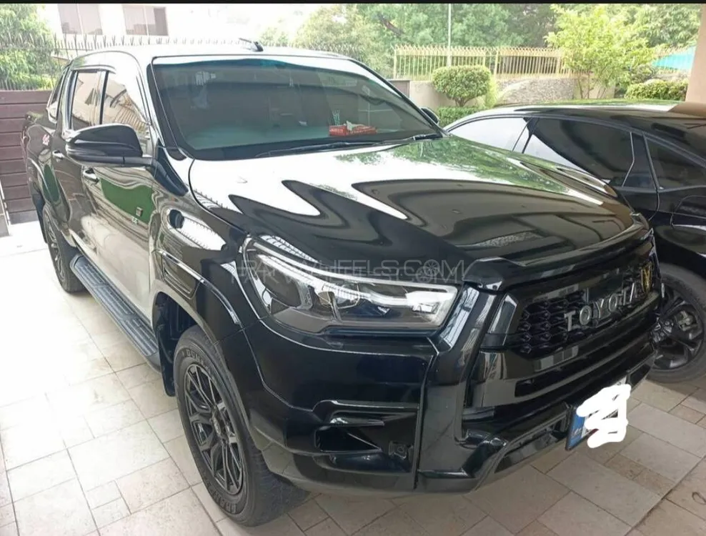Toyota Hilux 2023 for Sale in Islamabad Image-1