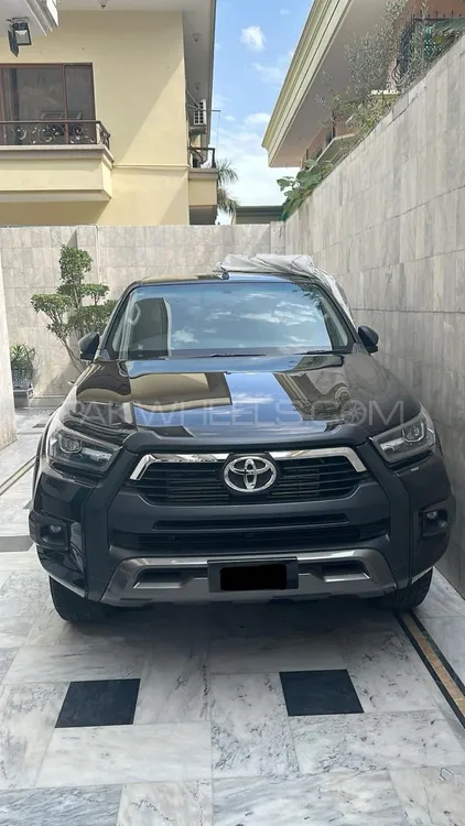Toyota Hilux 2022 for Sale in Islamabad Image-1