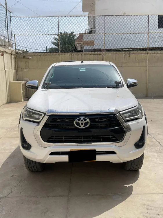 Toyota Hilux 2021 for Sale in Karachi Image-1