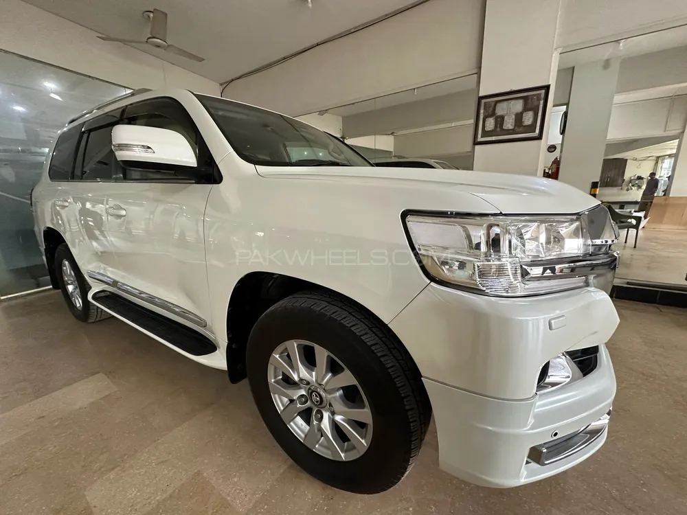 Toyota Land Cruiser 2016 for Sale in Karachi Image-1