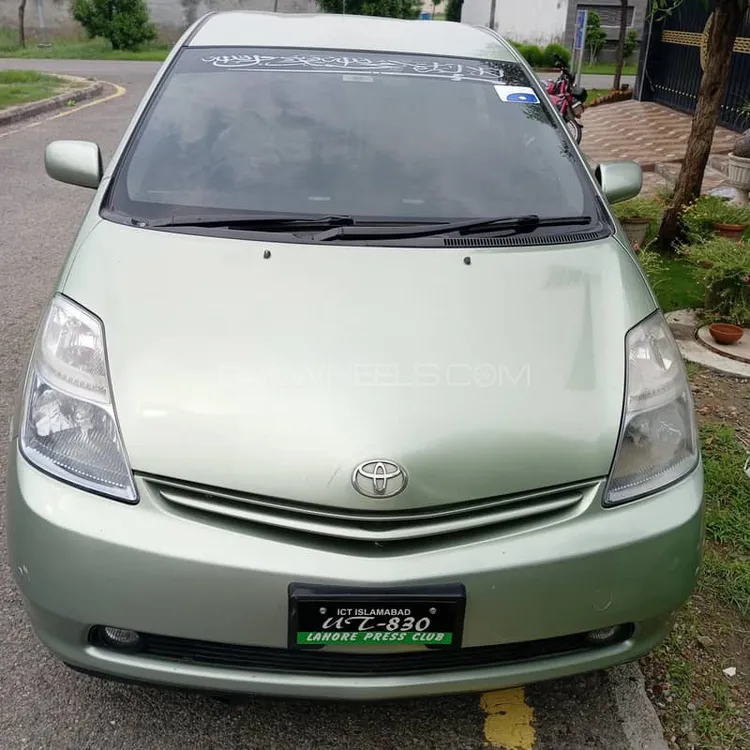 Toyota Prius 2008 for Sale in Lahore Image-1