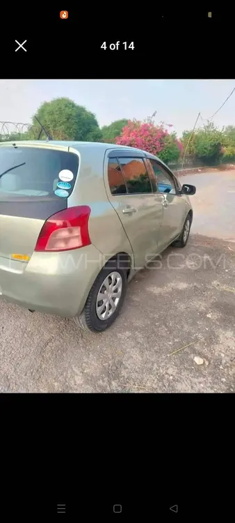 Toyota Vitz 2011 for Sale in Multan Image-1