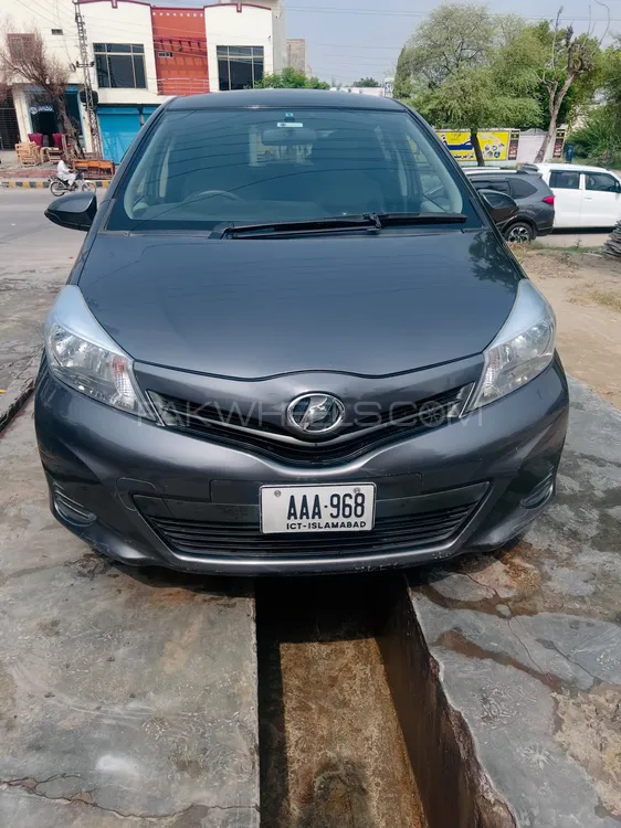 Toyota Vitz 2013 for Sale in Rawalpindi Image-1