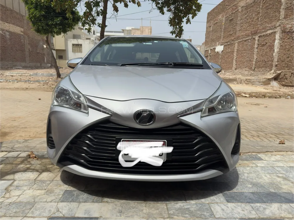 Toyota Vitz 2018 for Sale in Hyderabad Image-1