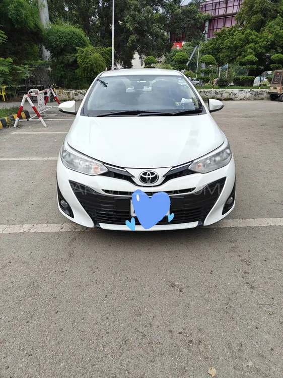 Toyota Yaris Sedan 2021 for Sale in Lahore Image-1