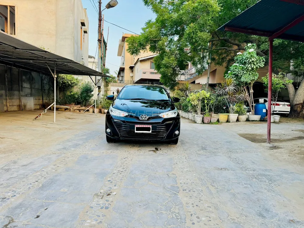 Toyota Yaris Sedan 2020 for Sale in Karachi Image-1